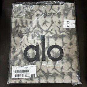ALO YOGA - Iconic Shopper Tote Bag